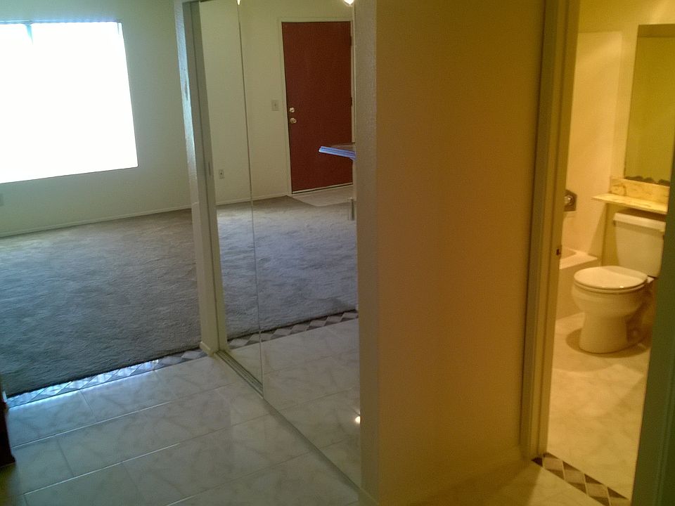 1st image of 3808 Swift Ave APT 7
