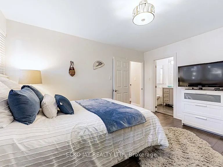 90 George Henry Blvd #17 — Photo 19