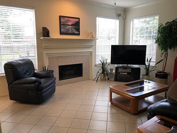 2nd image of 1527 Almond Brook Ln