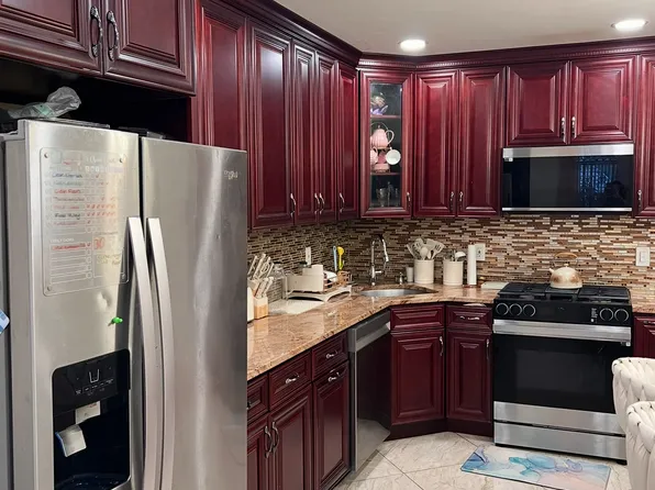 891 East 58th Street image 4 of 14