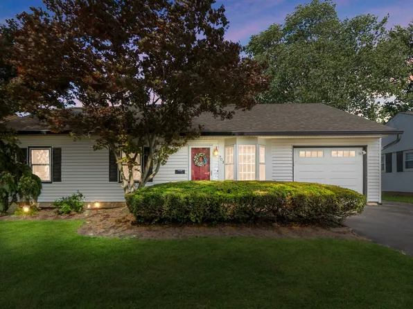 703 Sunnydale Blvd, Streamwood, IL 60107