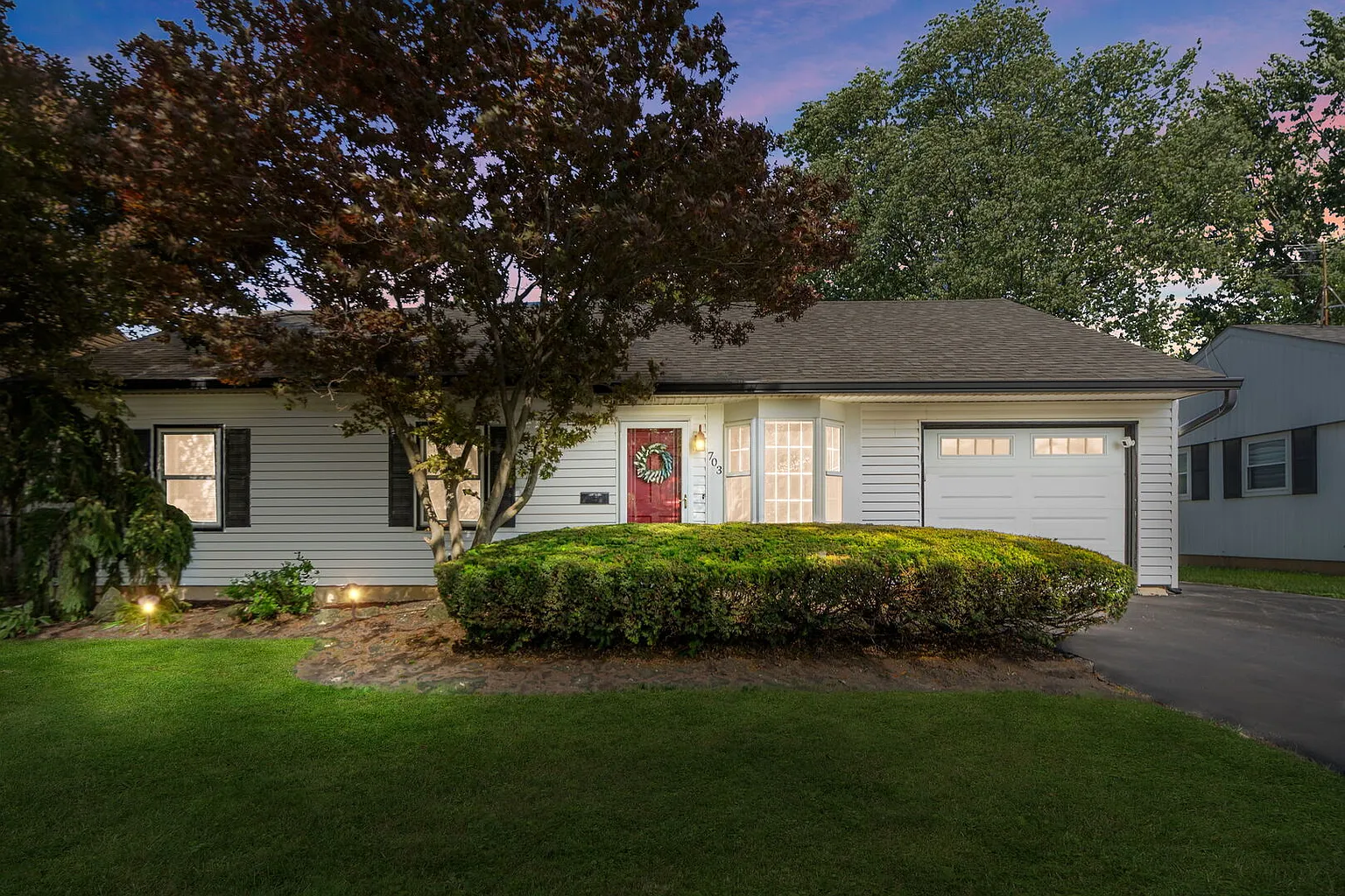 703 Sunnydale Blvd photo 1