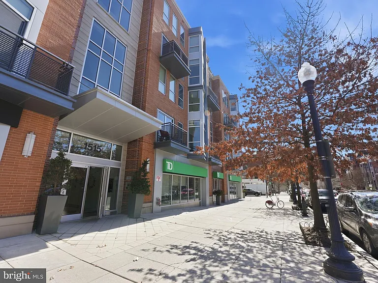 1515 15th St NW #401 — Photo 29