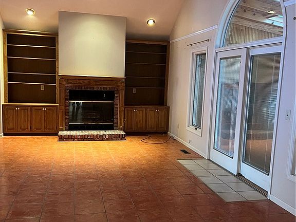5th image of 150 Benwood Cir