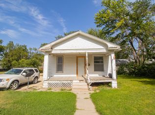1008 Oak St, Newton, KS 67114