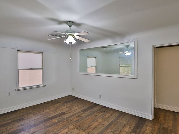 4th image of 234 S Hobson