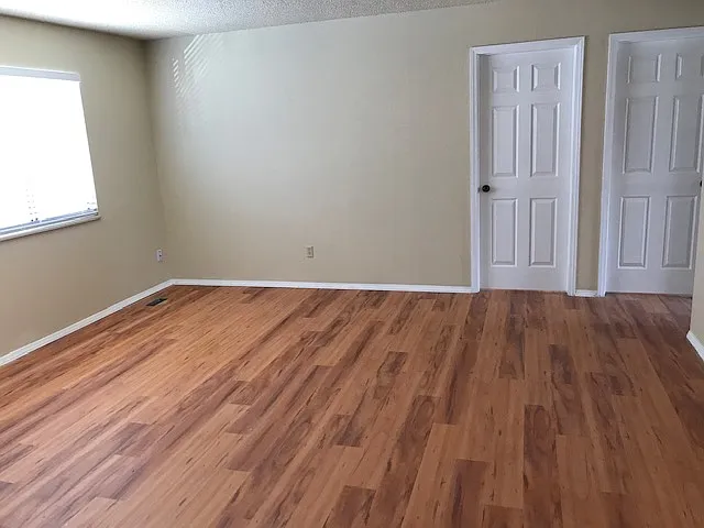 1854 Chapel Hills Dr — Photo 8