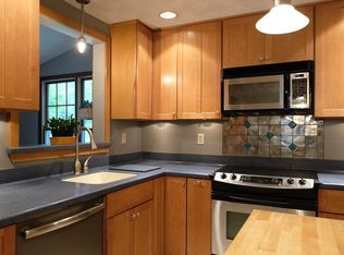 162 Ivy St, North Attleboro, MA 02763