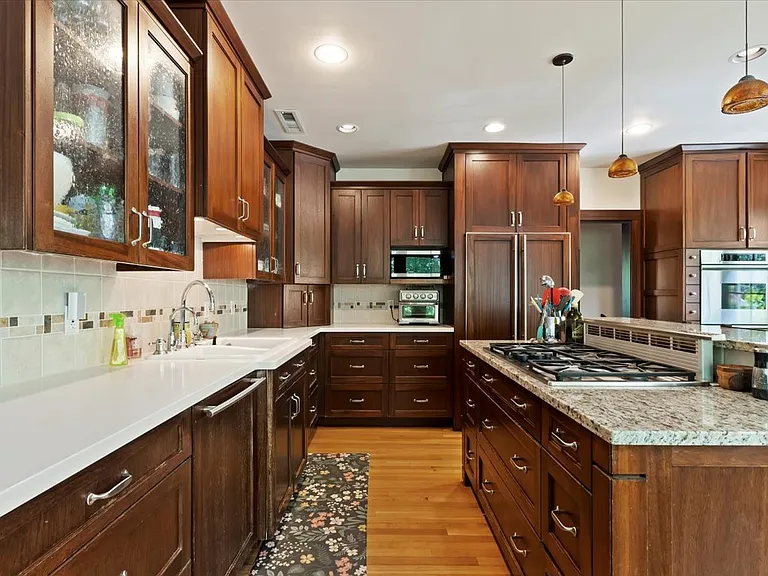 1442 E Federal Way — Photo 13
