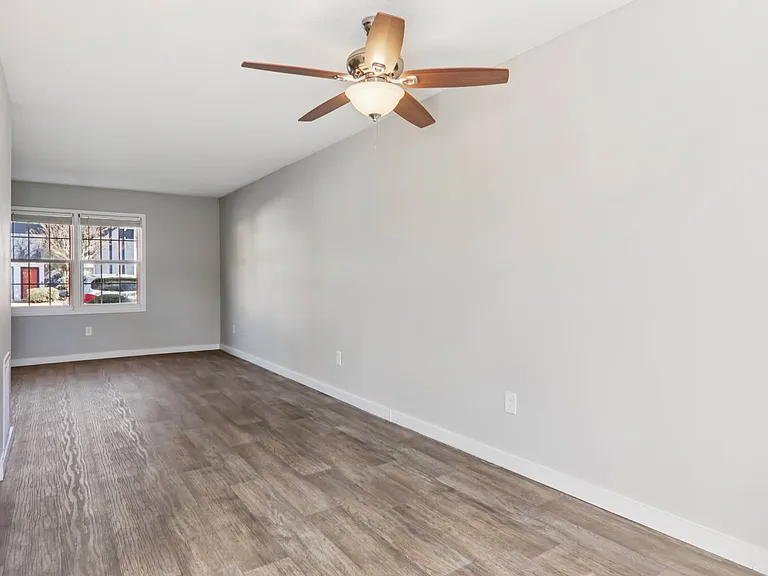Townhomes at Spartanburg — Photo 14