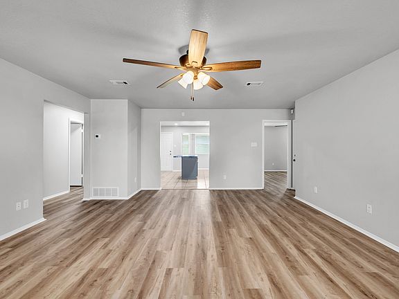 4th image of 4301 Waterproof Dr