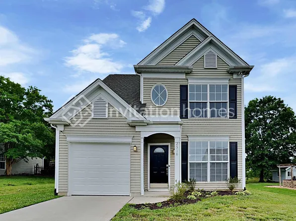 2510 Caprock Ct, Charlotte, NC 28213