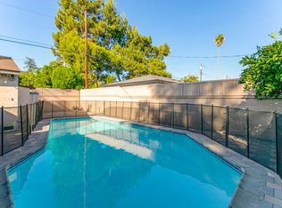 15355 Keswick St, Van Nuys, CA 91406