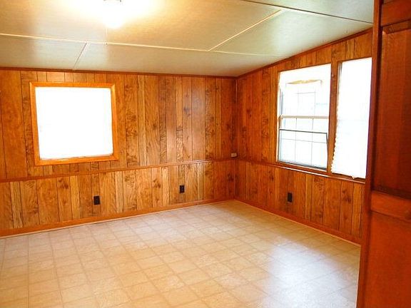4th image of 3803 Pine Knoll Ct