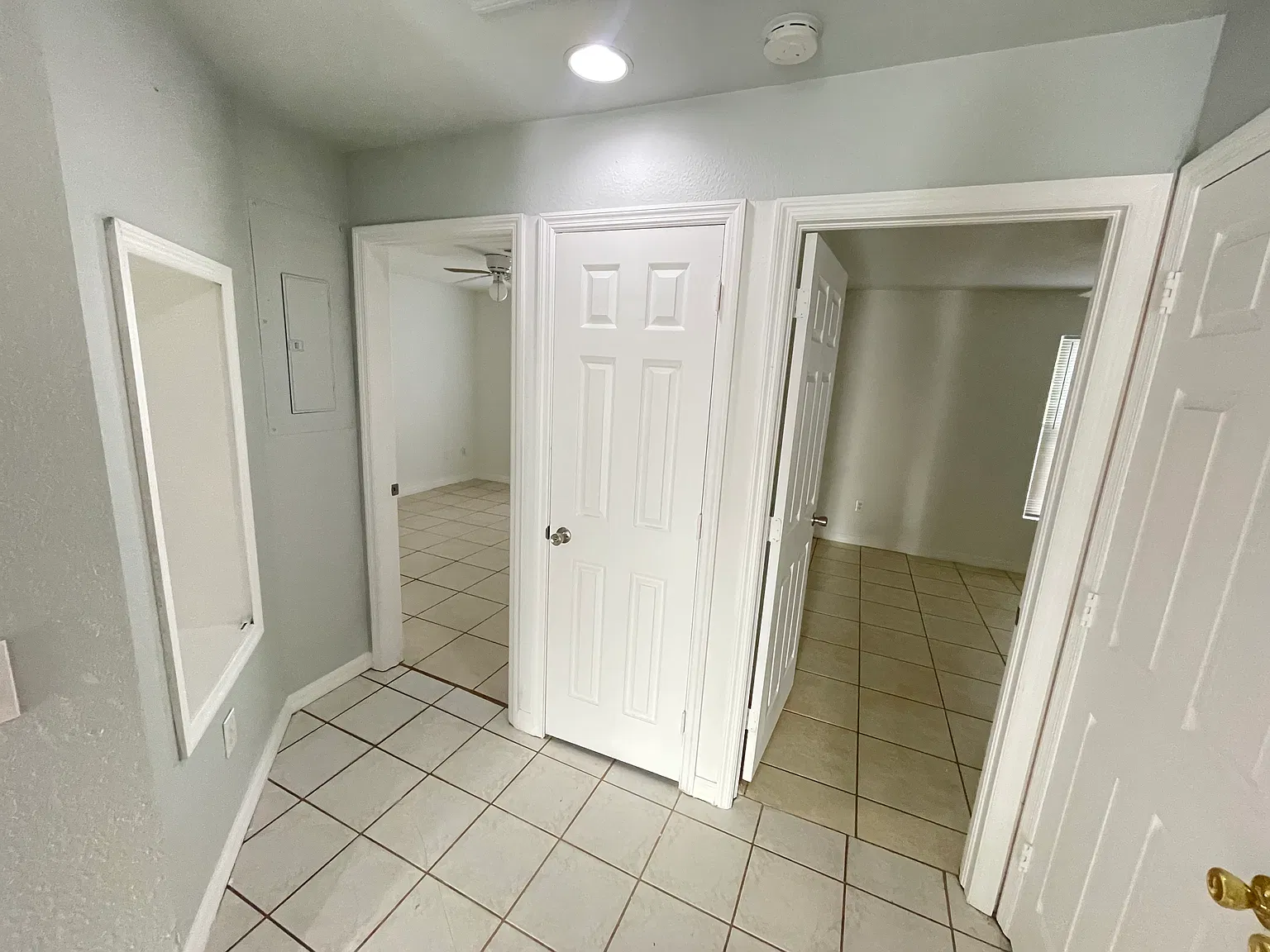 2 bed, 1176 sqft, $1,295 — Photo 4