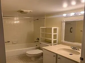 1200 SW 124th Ter #208O — Photo 9