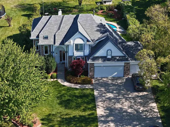 3502 Birchwood Dr, Bellevue, NE 68123