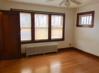 1606 Chatham St, Racine, WI 53402