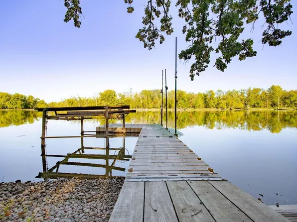 8249 North Stone Farm Road, Edgerton, WI 53534