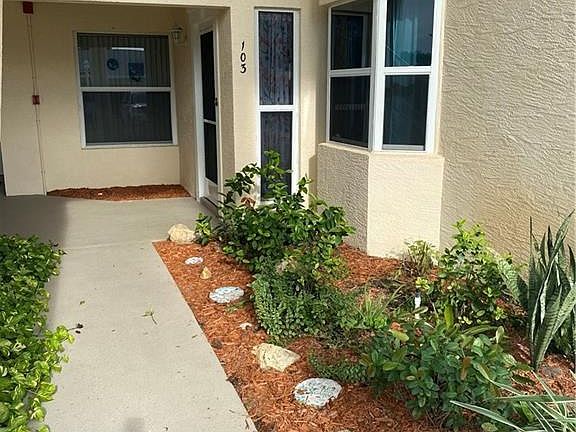 3rd image of 870 Lake Orchid Cir Unit 870-103