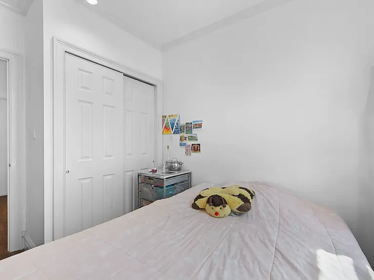 102 Greenwich Ave #7 — Photo 4