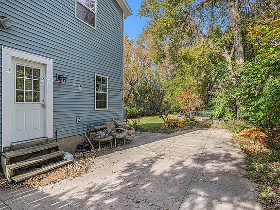 4th image of 111 Reed St