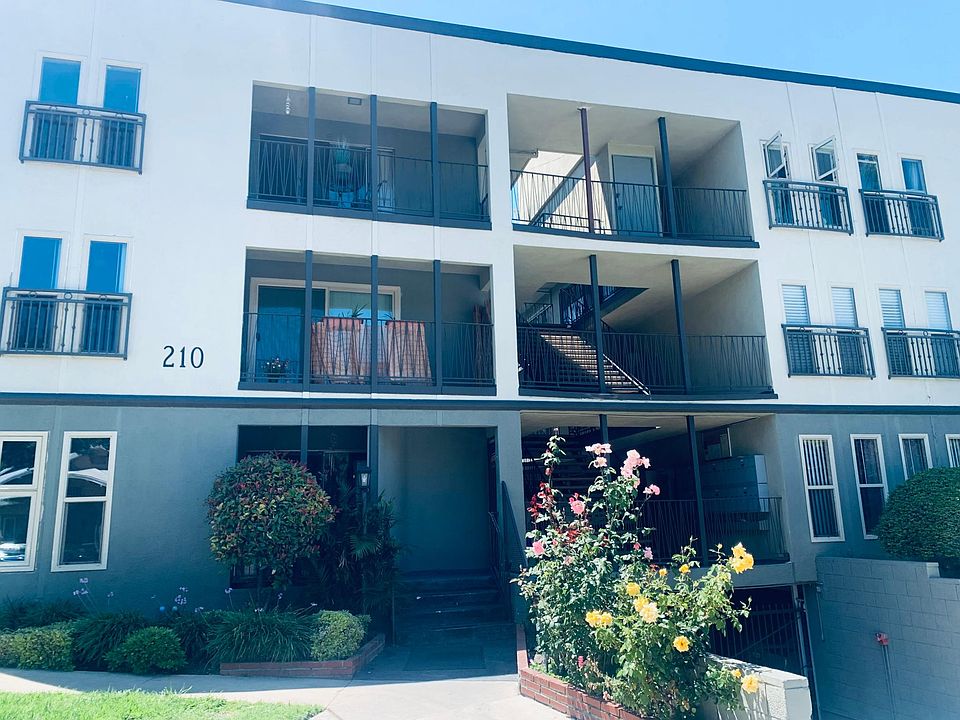 1st image of 210 W Lemon Ave #8