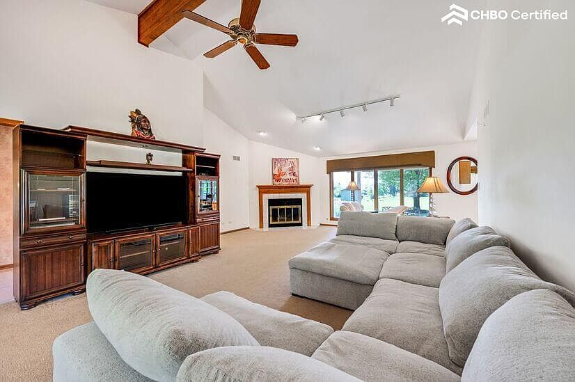 Chicagoland's most comfortable couch: modular & down