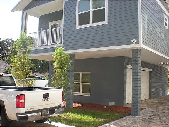 2nd image of 2204 E Grant St #2204