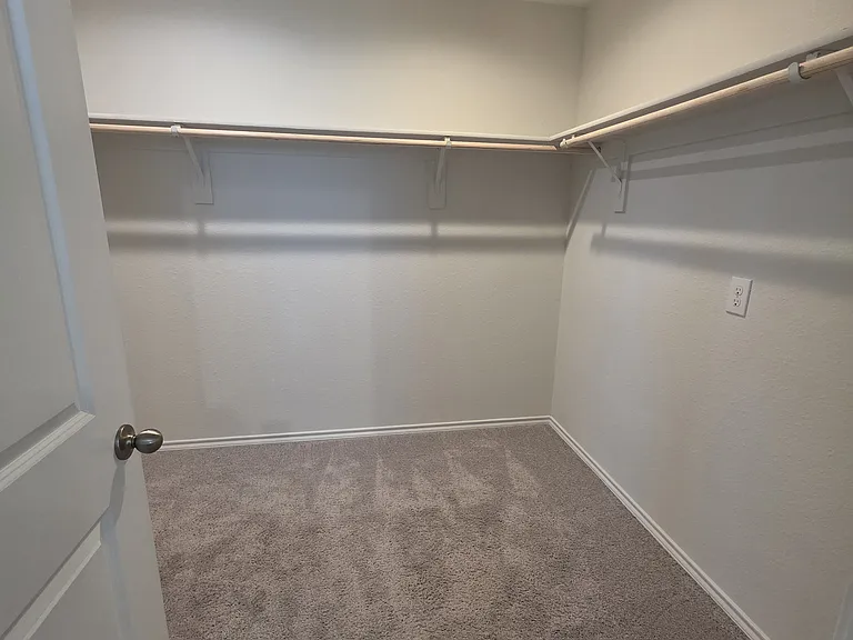 1644 Glade Meadows Dr — Photo 11