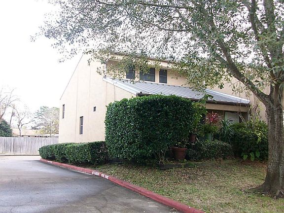 2nd image of 3903 Sunrise Dr #16
