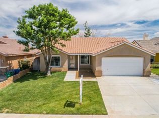 1859 Shamrock Ave, Palmdale, CA 93550