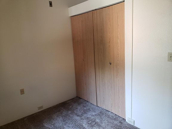 3rd image of 414 Tacoma Ave S