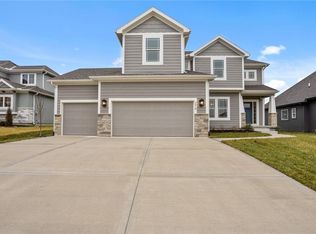 2018 SW Farm Field Ln, Lees Summit, MO 64082