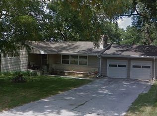 8120 Keystone Dr, Omaha, NE 68134