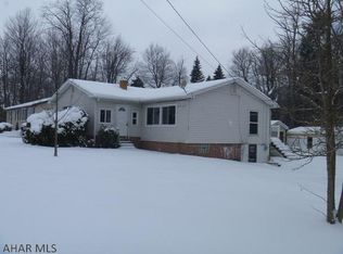 4527 Elton Rd, Johnstown, PA 15904