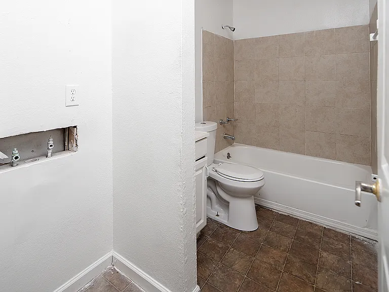 2718 Crescent Ln #A — Photo 10