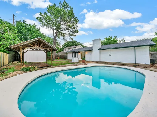 817 Savannah Way, Bedford, TX 76022