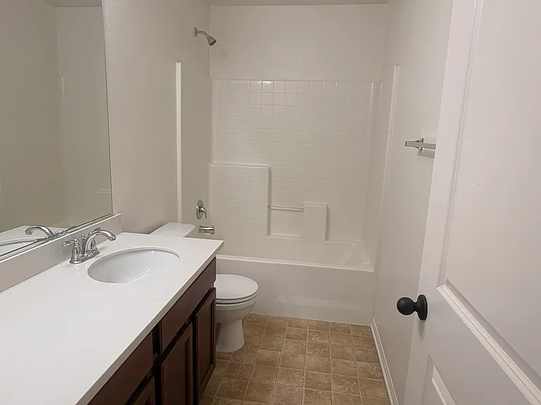 14537 Badger Ln — Photo 8