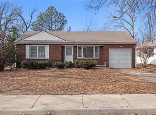 1035 Highland Dr, Lawrence, KS 66044