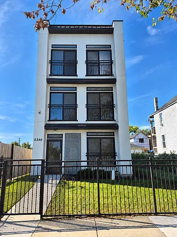 3 bed, 1700 sqft, $3,000 — Photo 1
