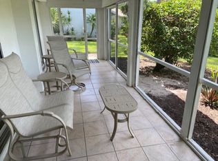 858 Charlemagne Blvd, Naples, FL 34112