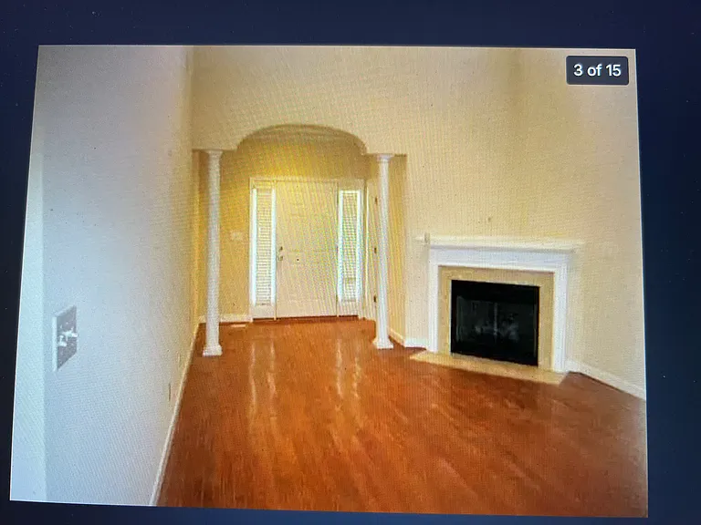 125 Florians Dr — Photo 2