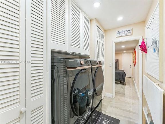 2nd image of 5706 S Travelers Palm Ln