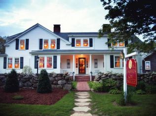 90 Manaquayak Road, West Tisbury, MA 02575