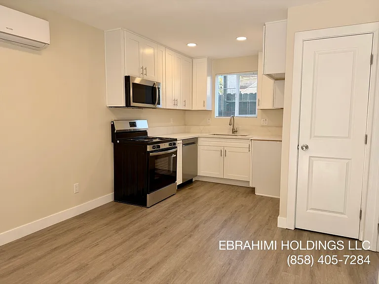 2976 National Ave #4 — Photo 3