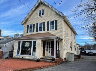 58 New St APT 2, Huntington, NY 11743