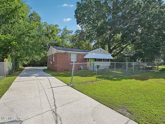 5th image of 3315 SUNNYBROOK Avenue N