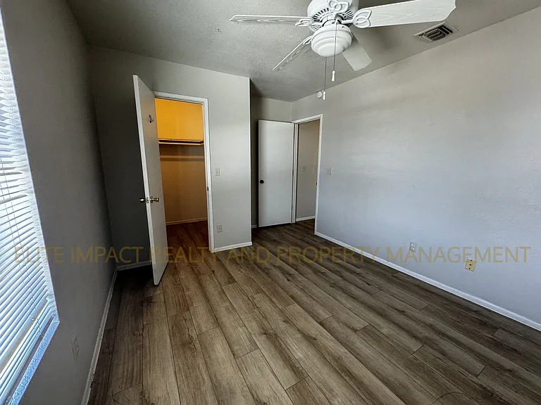 1817 E Lester St #3 — Photo 17