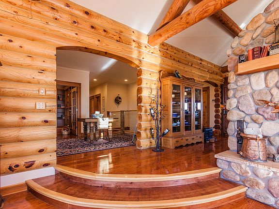 Steps into great room